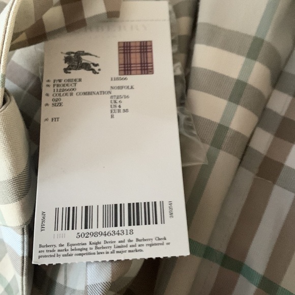 Burberry claddic plaid sleeveless dress with belt - Picture 5 of 8